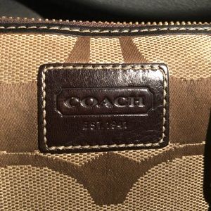 Signature Coach Clutch. ‼️TAKING OFFERS‼️